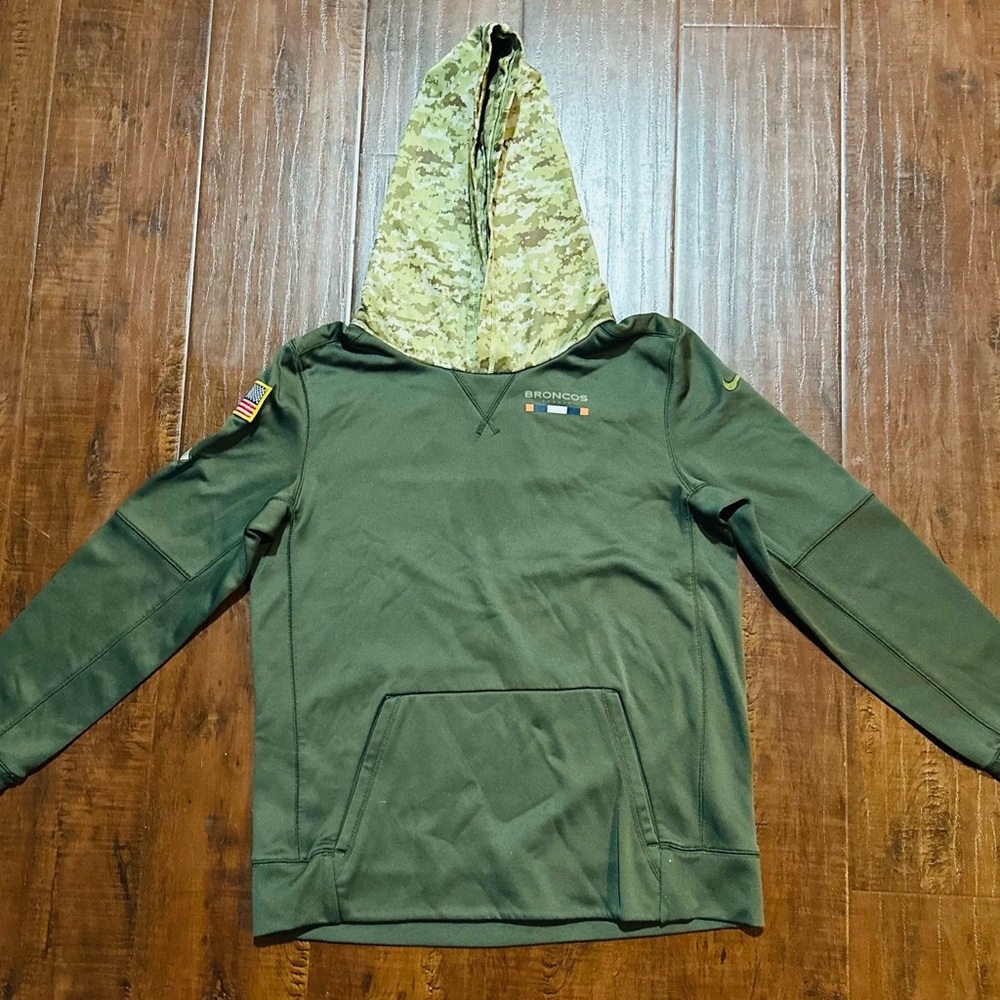Nike Denver broncos salute to service hoodie usa camo Youth Large